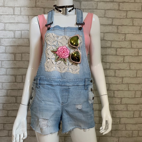 LEI Upcycled 90's Vintage shortalls/overall brat - Picture 3 of 8